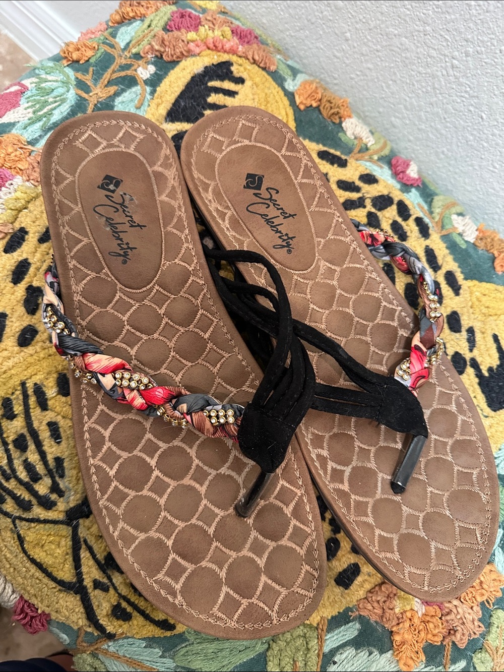 Brown Braided-Accent Thong Sandals - Black & Coral Detail